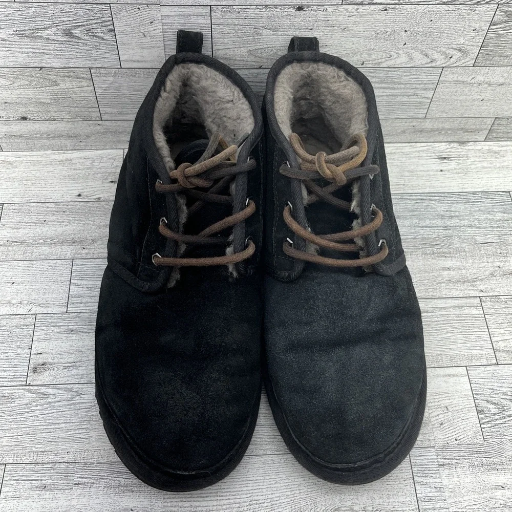 UGG Neumel Black Suede Shearling‎ Lace Up Chukka Boots Men Size 9